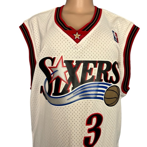 Mitchell & Ness Allen Iverson 76ers 2000-01 Swingman Stitched Jersey - Picture 4 of 11